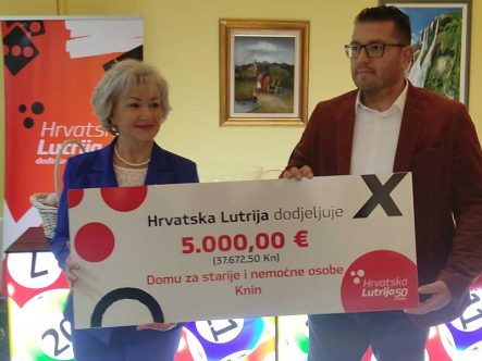 Hrvatska Lutrija u posjetu Domu za starije i nemoćne osobe Knin